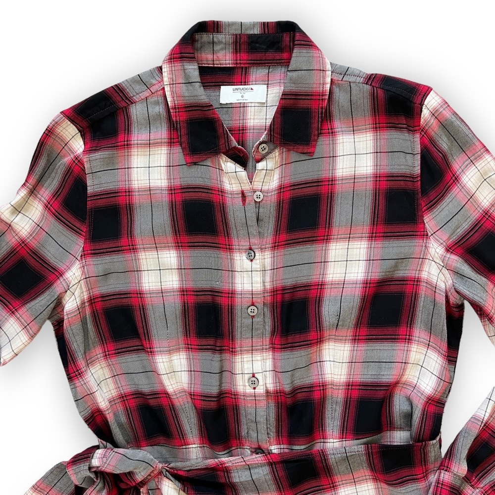 UNTUCKIt Plaid Rachel Wrap Dress in Red and Black Plaid, Size XS - Picture 4 of 15